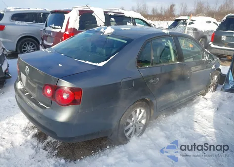 2010 Volkswagen Jetta Limited Edition из США, поврежденный, VIN 3VWRZ7AJ2AM127891